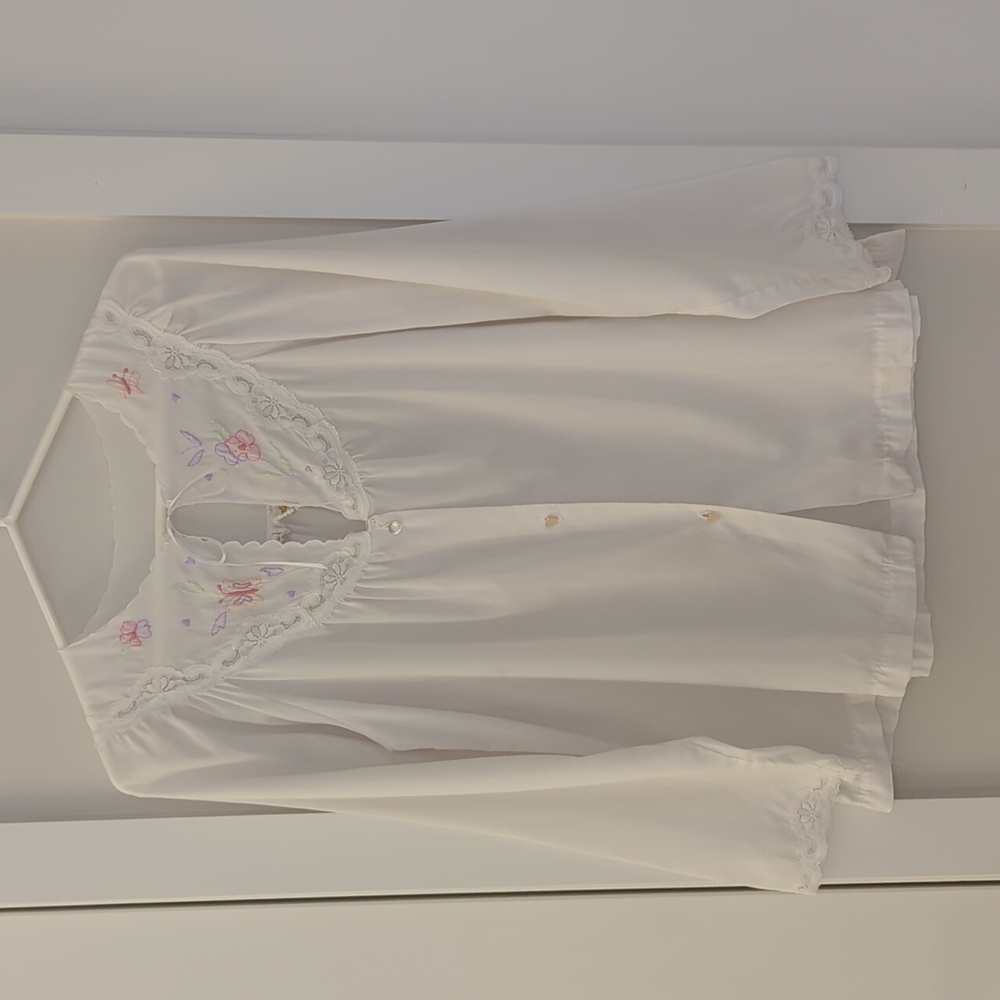 Barbizon Boutique Embroidered White Pajama Set (Lazy Cassie) Sz. P